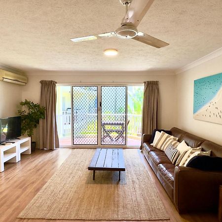 Отель Surfers Tradewinds Голд-Кост Экстерьер фото