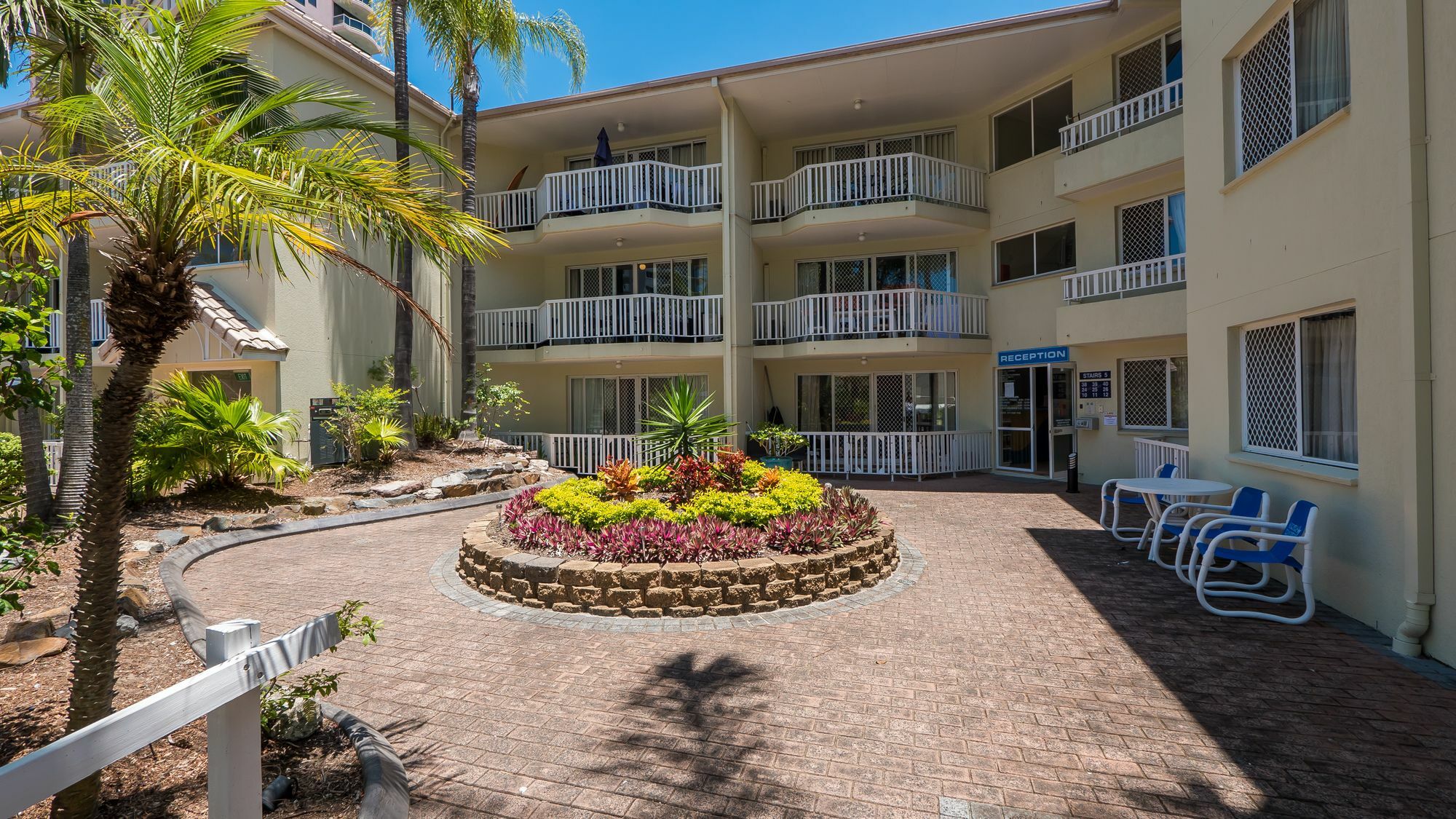 Отель Surfers Tradewinds Голд-Кост Экстерьер фото